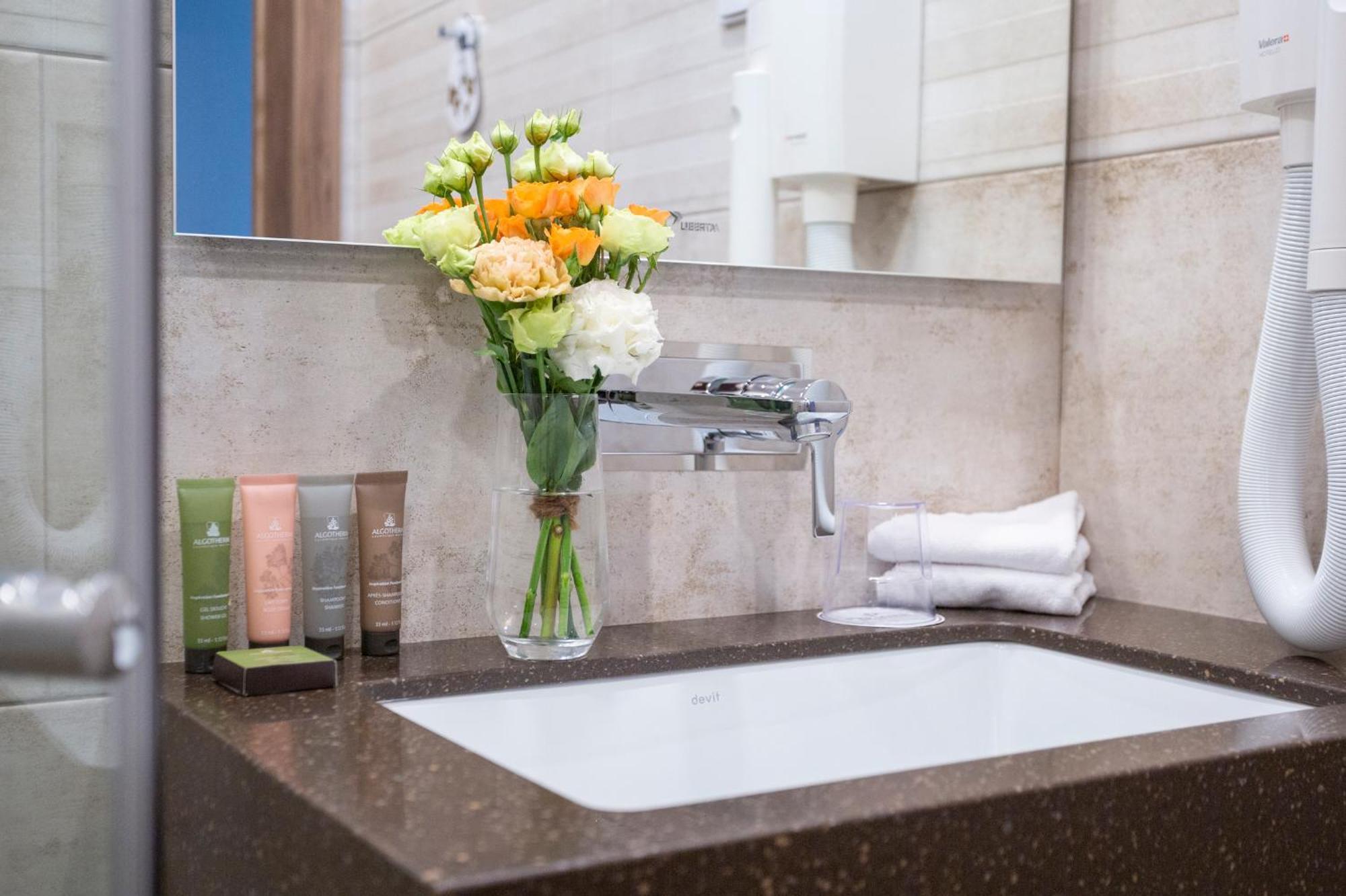 Premier Hotel Odesa Odessa Quarto foto Bathroom